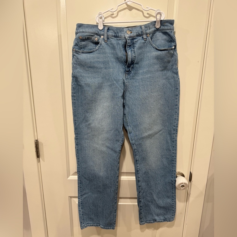 Madewell women’s Light Wash Straight Jeans